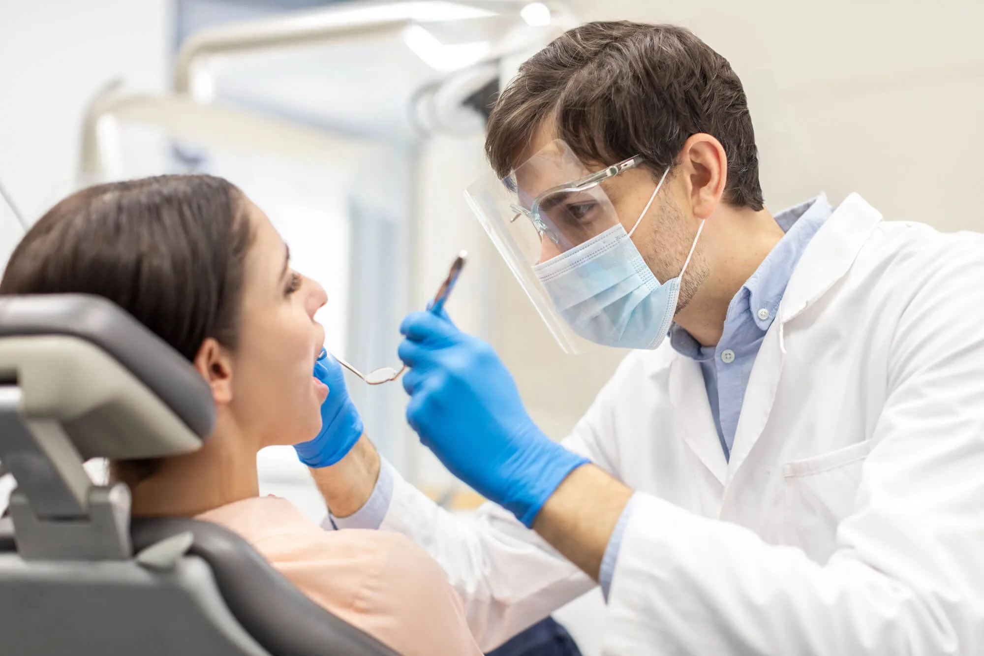 How Holistic Dentists Support Healing After Oral Surgery 